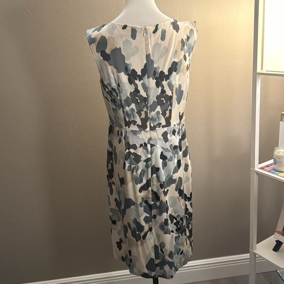 NWT new with tags, Ann Taylor Silk mid length dress - Picture 3 of 9